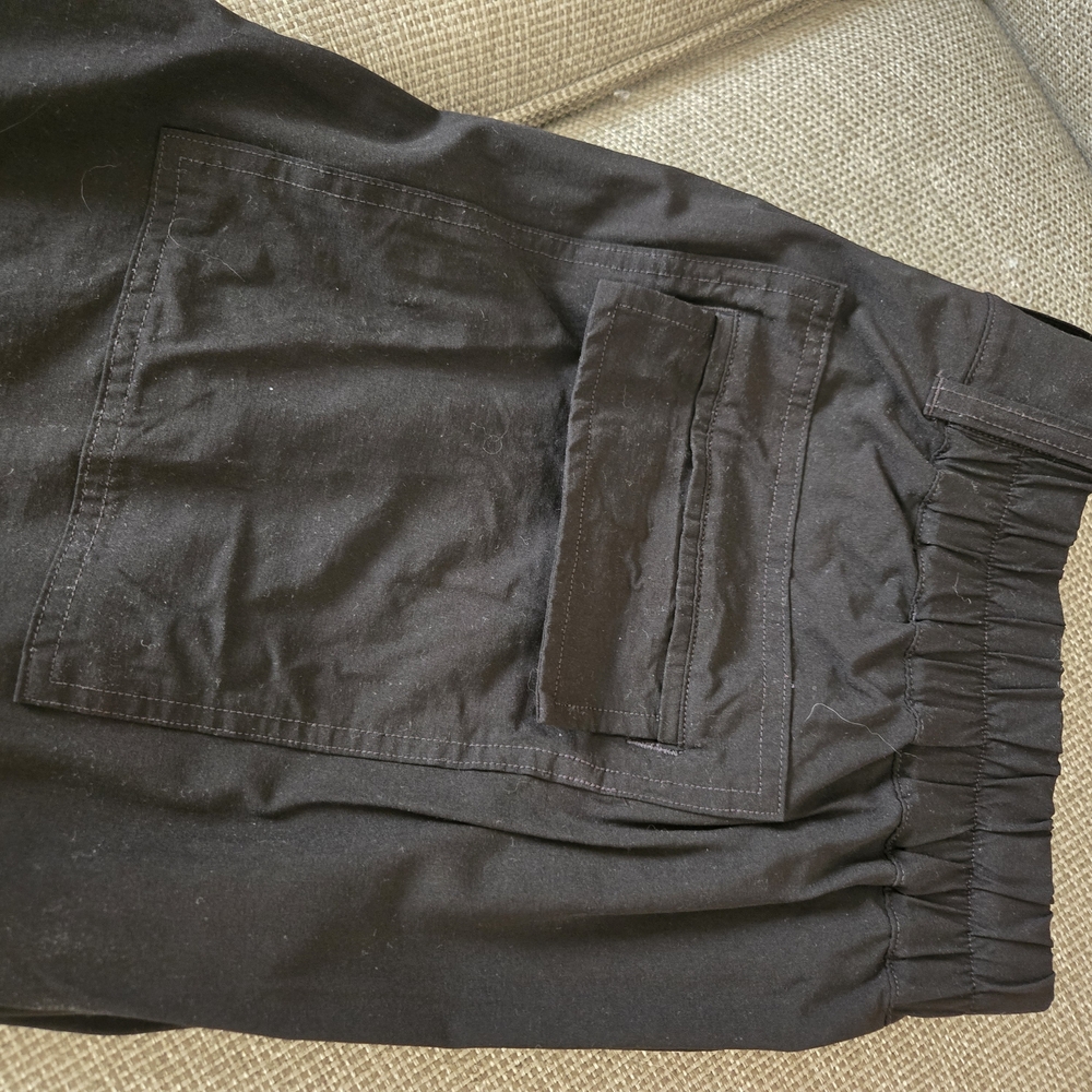 CAbi Black Jogger Pants - Picture 4 of 6